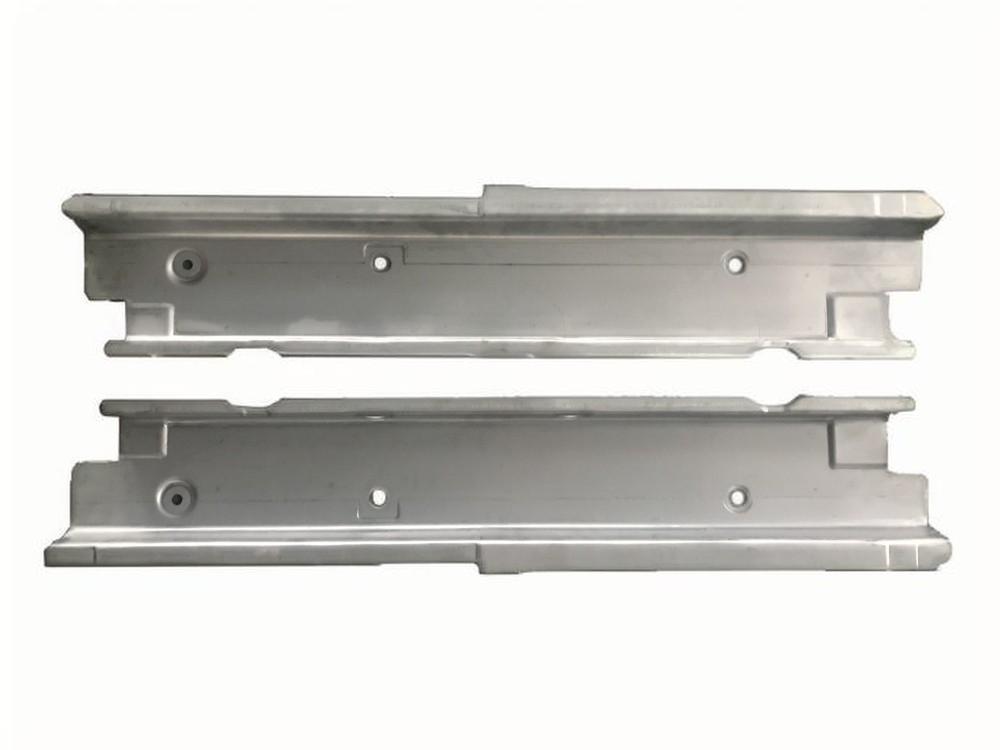 NQ5C车身框架两侧加强板